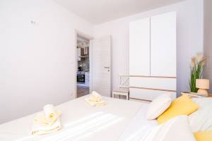 The bedroom again