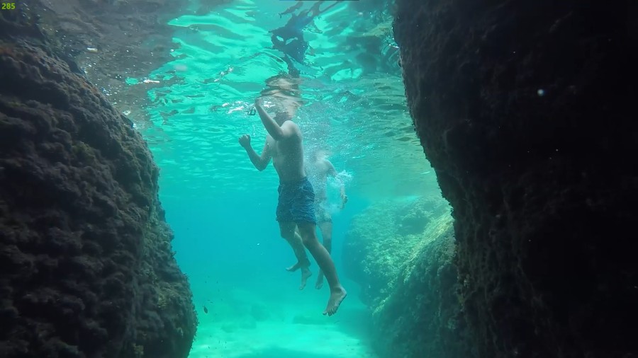 Snorkeling at the three green caves 3